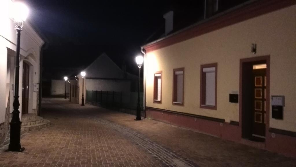 Apartman Kaszas Central Mosonmagyaróvár Εξωτερικό φωτογραφία