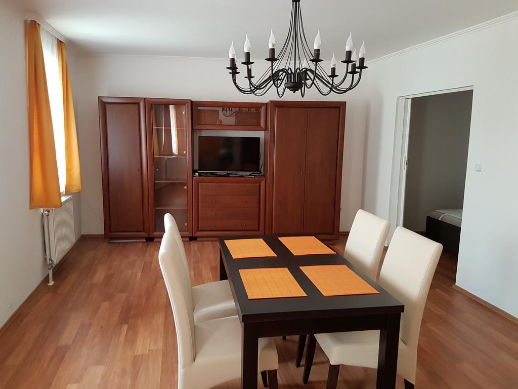 Apartman Kaszas Central Mosonmagyaróvár Εξωτερικό φωτογραφία
