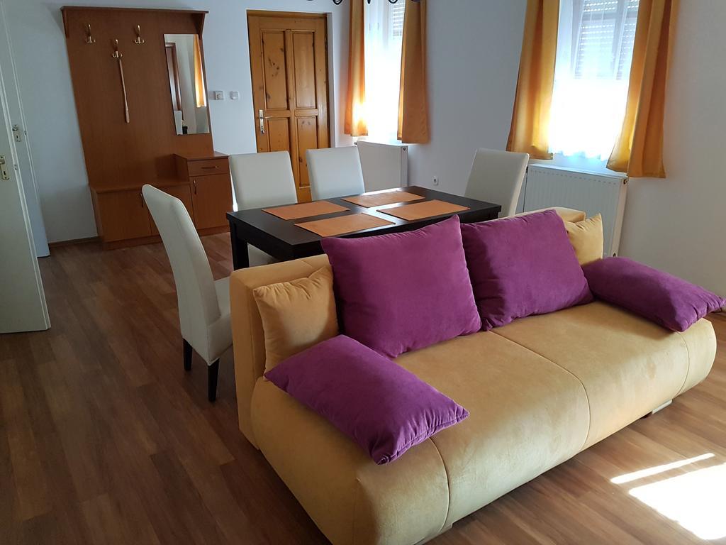 Apartman Kaszas Central Mosonmagyaróvár Εξωτερικό φωτογραφία